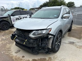 2019 Nissan Rogue SL - Exterior Front Left Corner Image